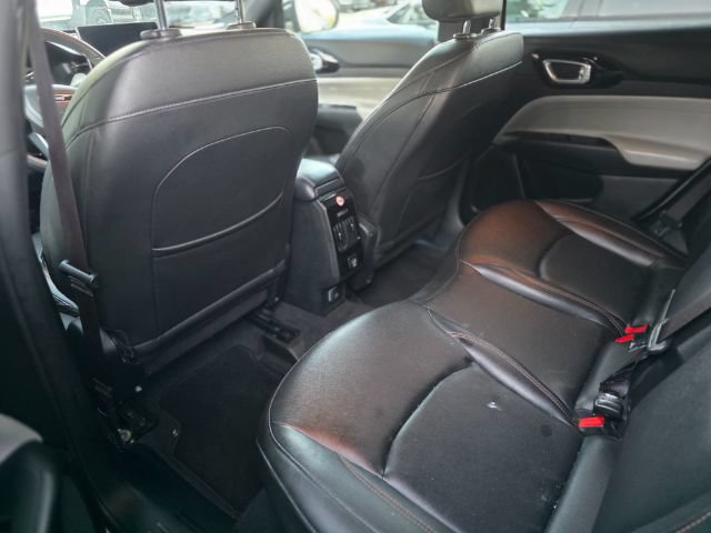 Used 2024 Jeep Compass Limited AWD/4WD image 8