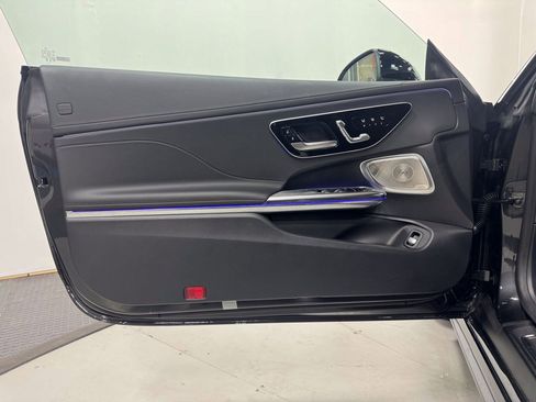 Certified 2024 Mercedes-Benz CLE 300 4MATIC Cabriolet w/ Driver Assistance Package image 6