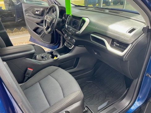 Used 2022 GMC Terrain SLE w/ Driver Convenience Package image 14