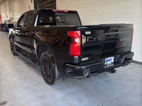Used 2024 Chevrolet Silverado 1500 RST AWD/4WD image 3