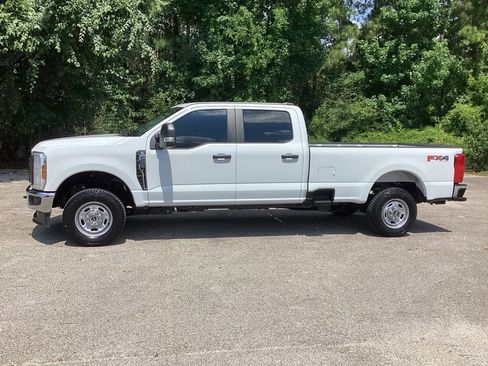 Used 2024 Ford F250 XL w/ FX4 Off-Road Package AWD/4WD image 7