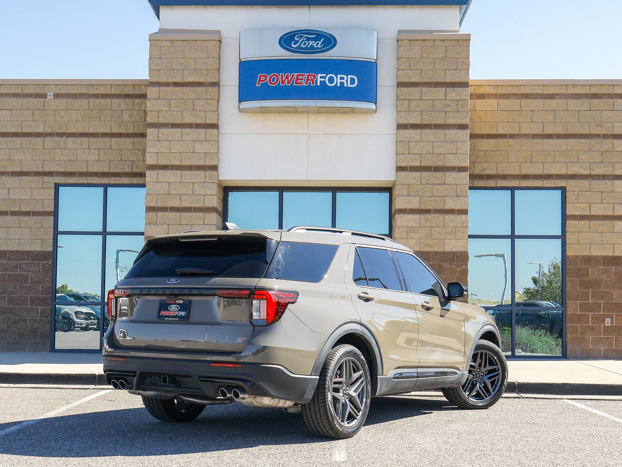 Used 2026 Ford Explorer ST w/ Sun And Sound Package AWD/4WD image 6
