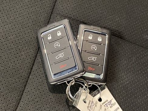 New 2026 Jeep Grand Cherokee Altitude AWD/4WD image 30