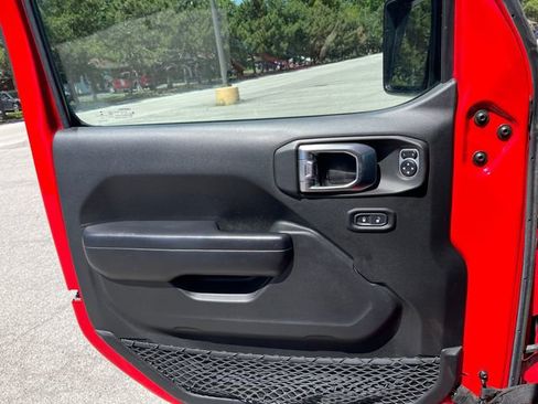 Used 2019 Jeep Wrangler Unlimited Sport S AWD/4WD image 20