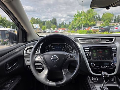 Used 2019 Nissan Murano S AWD/4WD image 11
