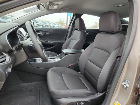 Used 2024 Chevrolet Malibu LT image 13