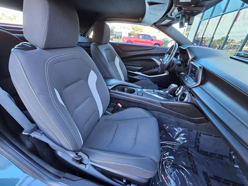 Used 2020 Chevrolet Camaro LT image 23
