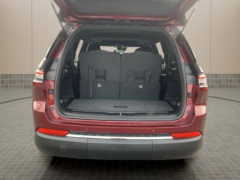 New 2025 Jeep Grand Cherokee L Laredo image 14