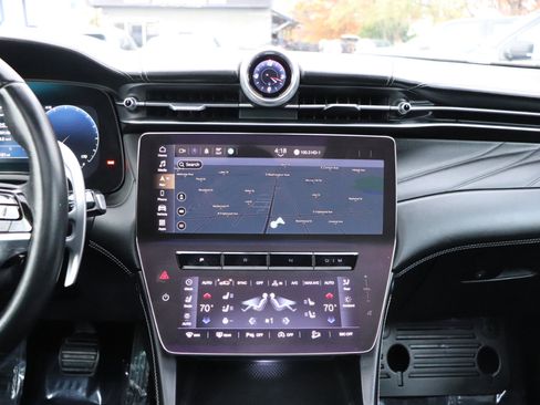 Used 2023 Maserati Grecale GT image 19