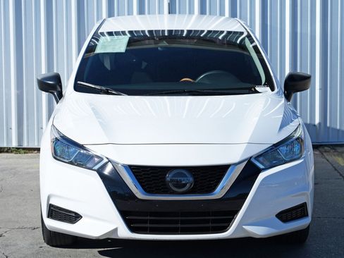 Used 2020 Nissan Versa S image 40