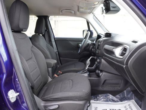 Used 2019 Jeep Renegade Latitude image 8