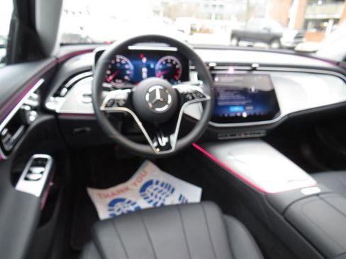 Used 2025 Mercedes-Benz E 350 4MATIC Sedan image 10