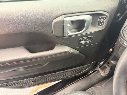 Used 2020 Jeep Gladiator Rubicon AWD/4WD image 11