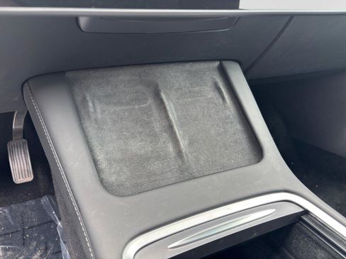 Used 2023 Tesla Model 3 Standard Range RWD image 29