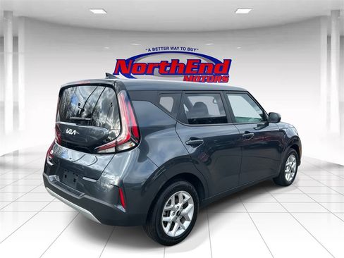 Used 2024 Kia Soul LX w/ Option Group 015 image 3