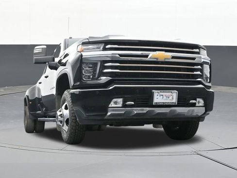 Used 2022 Chevrolet Silverado 3500 High Country w/ Snow Plow Prep/Camper Package image 46