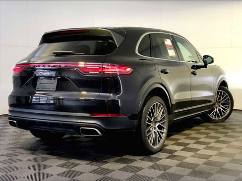Certified 2022 Porsche Cayenne image 7