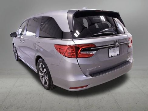 Used 2023 Honda Odyssey Touring image 4