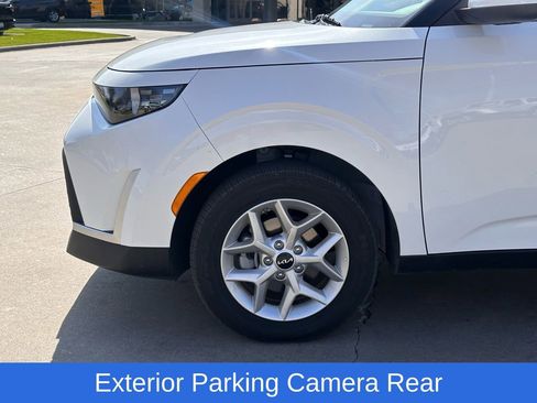 Used 2025 Kia Soul LX image 5