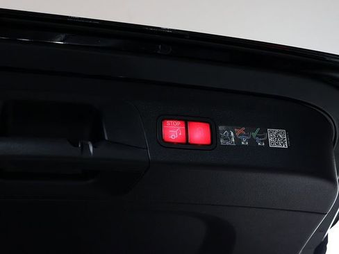 Certified 2026 Mercedes-Benz GLS 450 4MATIC image 34