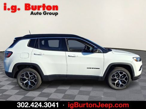 New 2026 Jeep Compass Limited AWD/4WD image 5