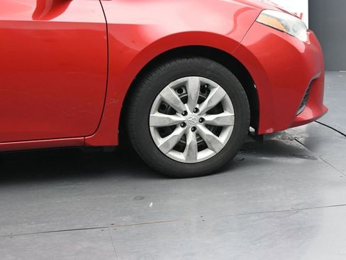 Used 2016 Toyota Corolla LE FWD image 11