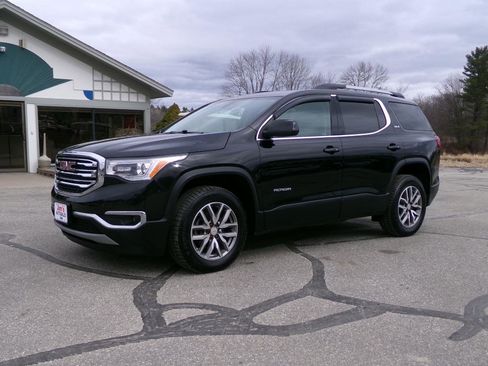 Used 2019 GMC Acadia SLE image 2