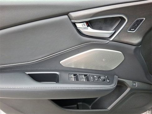 Certified 2025 Acura RDX SH-AWD w/ Advance Package image 13