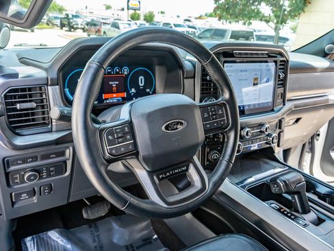 Used 2022 Ford F150 Platinum w/ Equipment Group 701A High AWD/4WD image 17