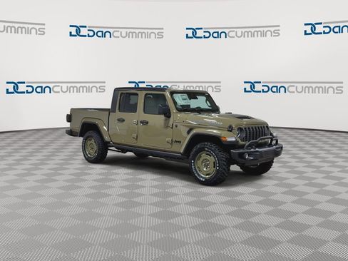 New 2026 Jeep Gladiator Sport AWD/4WD image 2