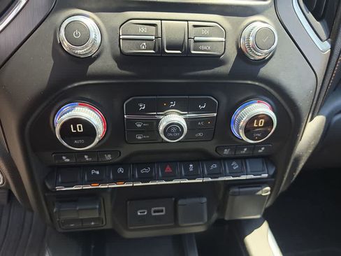 Used 2019 GMC Sierra 1500 AT4 w/ AT4 Premium Package AWD/4WD image 19