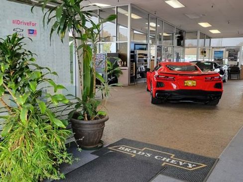 Used 2024 Jeep Grand Cherokee Limited image 27