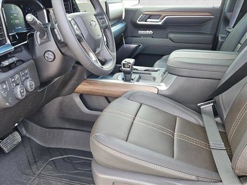 New 2026 Chevrolet Silverado 1500 High Country w/ High Country Premium Package image 13