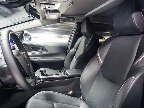 Used 2024 Toyota Prius Limited image 18