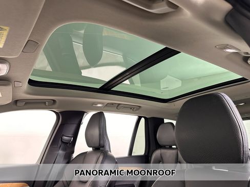 Used 2024 Volvo XC90 T8 Plus w/ Protection Package Premier image 4