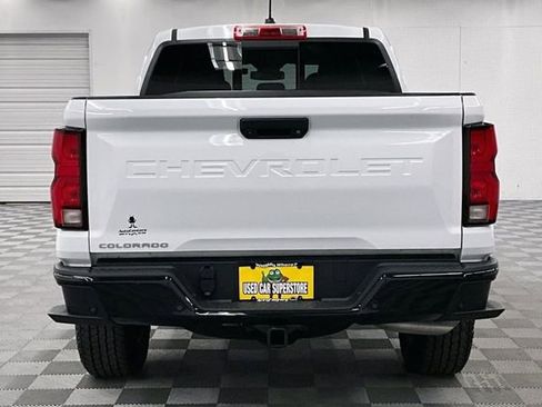 Used 2025 Chevrolet Colorado Z71 AWD/4WD image 5