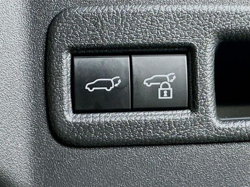 Used 2024 Toyota bZ4X XLE w/ Weather Package image 31