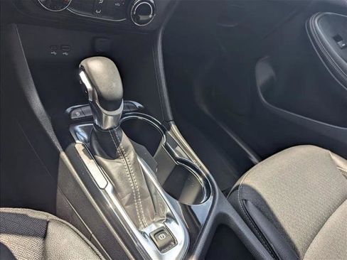 Used 2025 Buick Encore GX Preferred image 12