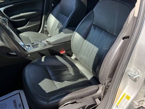 Used 2011 Buick Regal CXL w/ RL4 Preferred Equipment Group FWD image 12