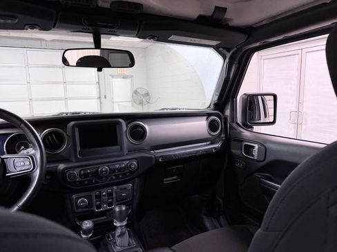 Used 2018 Jeep Wrangler Unlimited Sport S AWD/4WD image 25