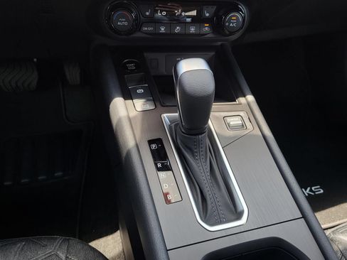 New 2026 Nissan Kicks SV w/ SV Premium Package FWD image 23
