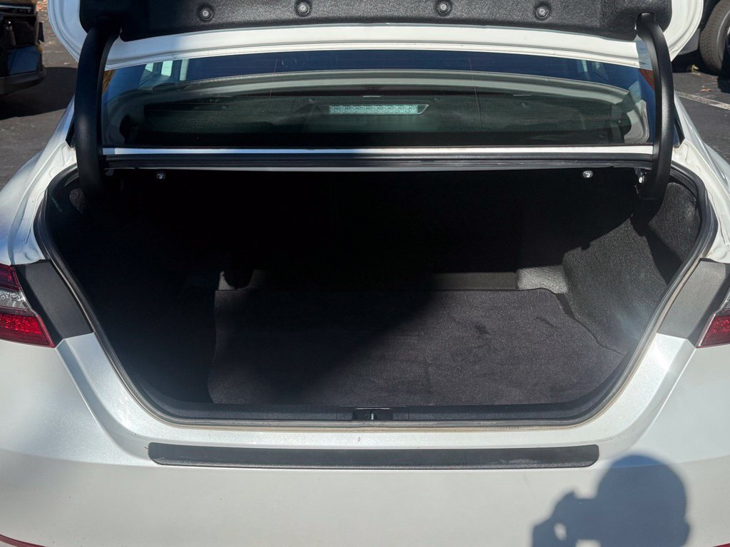 Used 2023 Toyota Camry XSE FWD image 18