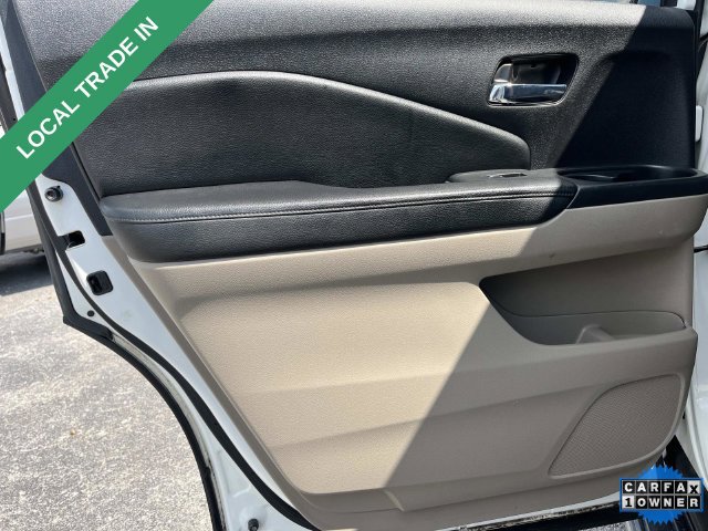 Used 2017 Honda Pilot Touring image 18