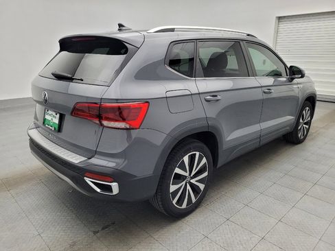 Used 2022 Volkswagen Taos SE FWD image 9
