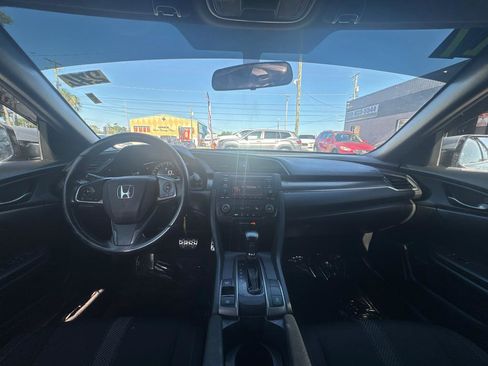 Used 2017 Honda Civic Sport image 15