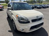 Used 2013 Kia Soul ! image 4