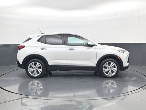 Certified 2024 Buick Encore GX Preferred w/ Comfort Package AWD/4WD image 4