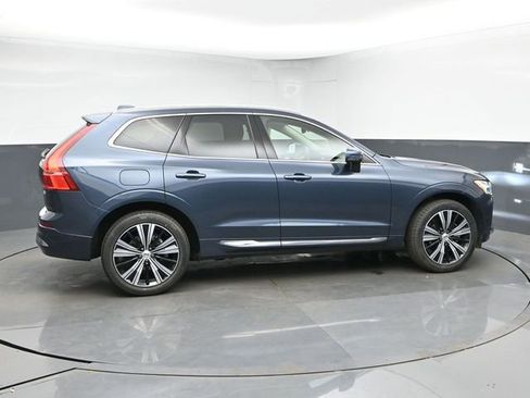 Used 2023 Volvo XC60 B5 Plus w/ Protection Package Premier FWD image 9