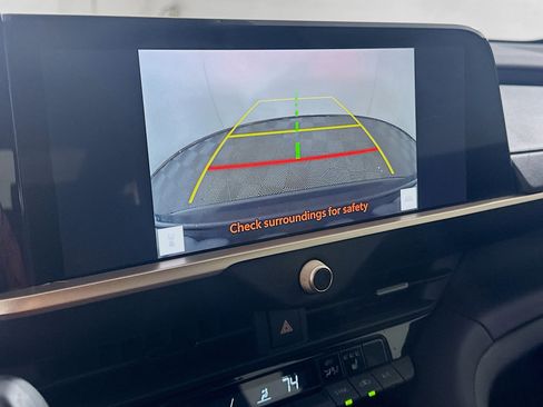 Used 2023 Toyota Crown XLE image 22