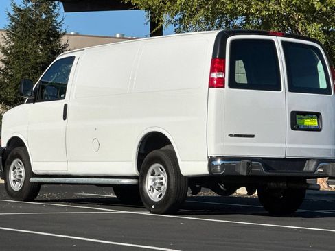 Used 2024 Chevrolet Express 2500 w/ Driver Convenience Package RWD image 3